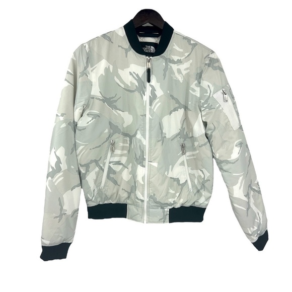 North Face Women’s White Disrupt Camo Bomber Puffer Jacket Sz S - Picture 1 of 11